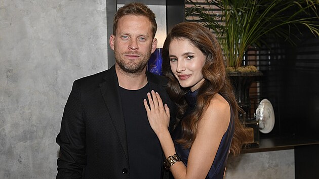 Jakub Pracha a Sara Sandeva