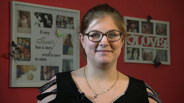 Lucie (31) pracuje jako oper�torka ve v�rob�. M� klidnou povahu a v�t�inu �asu tr�v� doma. Proto byl pro ni pobyt v ak�n� rodin� v�zvou.