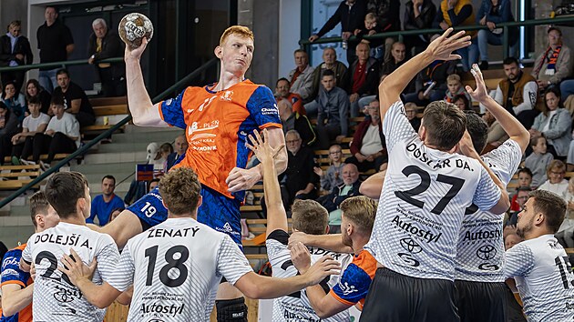 Jičín'in Açık Hedefi: Oynamak İçin Masaya Taşın