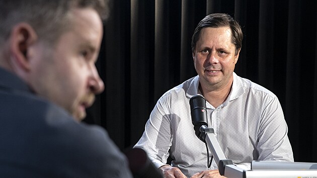 Hostem po�adu Kontext byl statistik a profesor oboru hospod��sk� politika V�E v Praze Jakub Fischer. (10. z��� 2024)