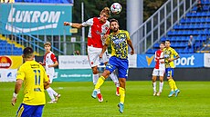 Nejvýe vyskoil hrá Slavie B imon Sloník.