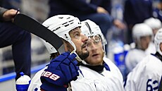 Brn�nský kapitán Martin Za�ovi� na st�ída�ce b�hem zápasu s Olomoucí.