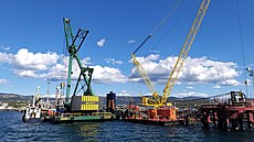 Modernizace p�ístavu v Terstu, prost�ednictvím kterého se v p�í�tím roce za�ne...