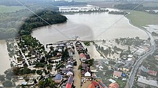 Povode� za Chomoutovem ve sm�ru na �t�pánov u krajského m�sta.