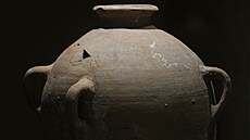 Do Hechtova muzea v Izraeli se vrátila vzácná nádoba, která byla nov sestavena...