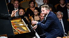 Pianista Luká Vondráek vystoupil na Dvoákov Praze spolu s Luzerner...