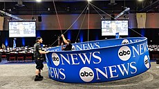 P�íprava zázemí pro prezidentskou debatu na televizní stanici ABC News (9. zá�í...
