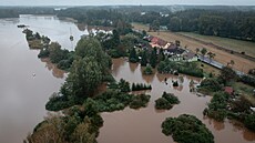 Na snímku obec Majdalena na T�ebo�sku a �eka Lu�nice (15. zá�í 2024)