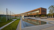 Fotbalová a hokejová akademie týmu Red Bull Salcburk.