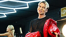 Renato p�i natá�ení videoklipu H0RN7 RMX (2024)