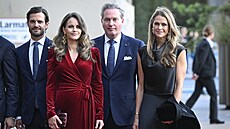 Zleva: Princ Carl Philip, princezna Sofia, Chris O'Neill a princezna Madeleine...