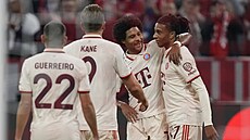 Radost fotbalist� Bayernu po gólu do sít� Dinama Záh�eb.