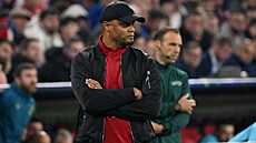 Trenér Bayernu Mnichov Vincent Kompany b�hem své trenérské premiéry v Lize...