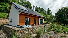 Majitelé se nebáli komplikací a stavbu realizovali. 