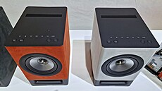 Sta�í je zapojit do zásuvky, p�ipojit k internetu a v aplikaci nastavit streamovací slu�by.