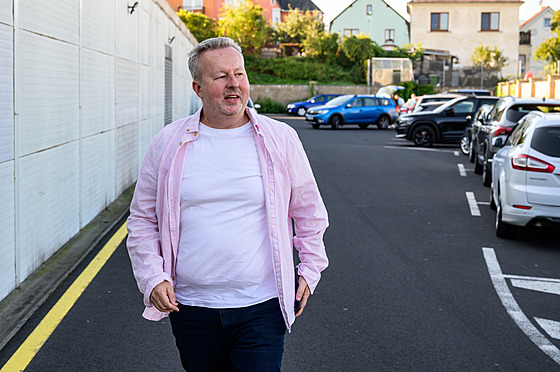 Richard Brabec po p�íjezdu do volebního �tábu ANO v Teplicích (21. zá�í 2024)