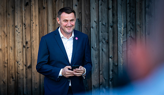 Hejtman Martin Půta ve štábu Starostů pro Liberecký kraj (21. září 2024)