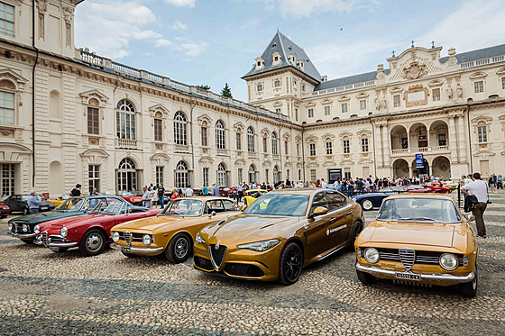 Turínský autosalon se v posledních letech koná v centru Turína v historickém...