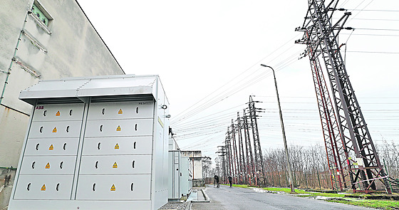 Od pantáty nade vraty nevedou dráty do stodoly a do chléva, ale proud se ukládá...