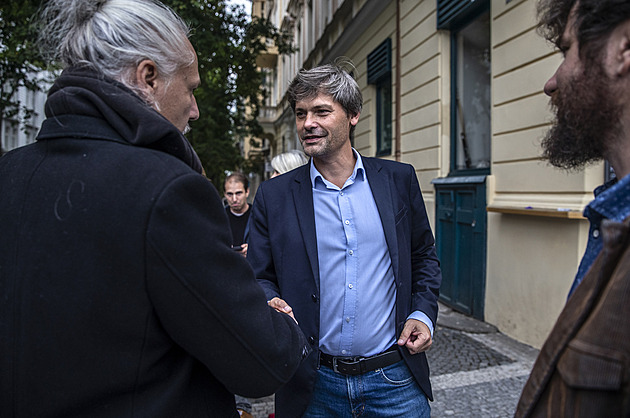 Mohou za nízkou účast u voleb do Senátu dezoláti? Na venkově se volilo jako v Praze