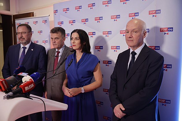 TOP 09 doufá v porážku ANO. Favorit Rychlík vede, obhájce Pavera ztrácí