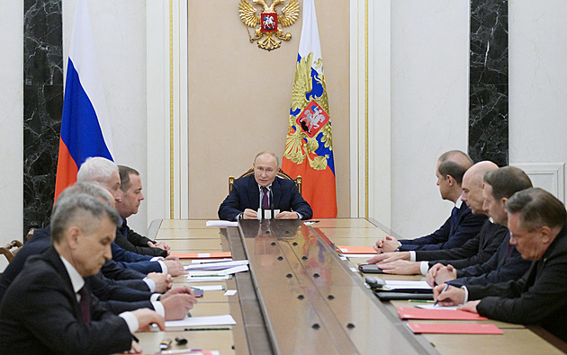 Putin nařídil vytvořit nový zbrojní program. Hlavní budou jaderné zbraně