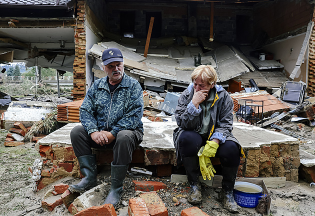 Zmar i víra v lepší zítřky. Fotoreportér zmapoval osudy vytopených rodin