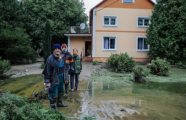 Čtvrt století mluvení o velké vodě. Příběh přehrady v Nových Heřminovech, která pořád nestojí