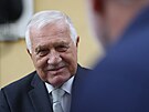 Václav Klaus bhem druhého kola voleb do Senátu. (27. záí 2024)