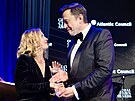 Americký podnikatel Elon Musk pedává cenu Global Citizen Award od think-tanku...