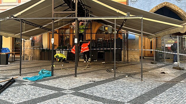 V centru Prahy zaala demont neleglnch pedzahrdek. (25. z 2024)