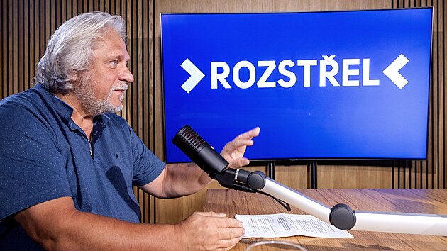 Jaroslav Mat�s, d�tsk� a dorostov� psychiatr je hostem po�adu Rozst�el.