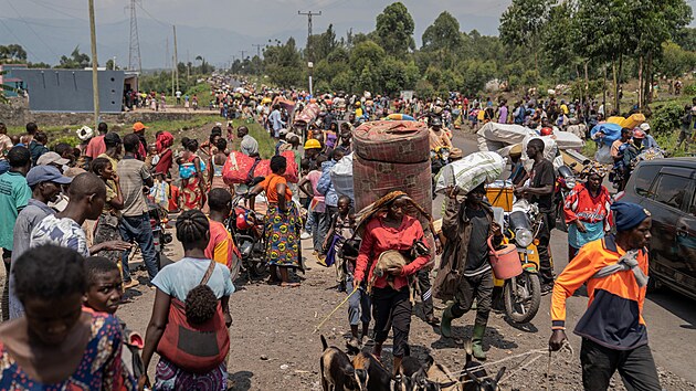 Lid� na �t�ku p�ed �leny ozbrojen� skupiny M23 v Demokratick� republice Kongo (7. �nora 2024)