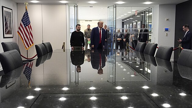 Kandidt na americkho prezidenta Donald Trump se seel v New Yorku s Volodymyrem Zelenskm. (27. z 2024)
