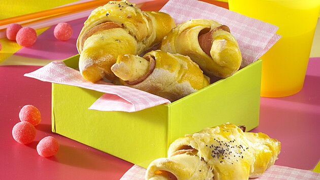 Rohlíky plnné unkou a sýrem