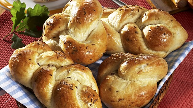 Pletýnky se suenými houbami