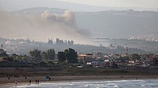 Libanonské hnutí Hizballáh v ned�li �asn� ráno vypálilo na sever Izraele p�es...