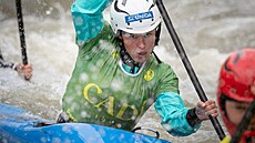Tereza Kneblová b�hem kajak krosu na SP v Seu d�Urgell.