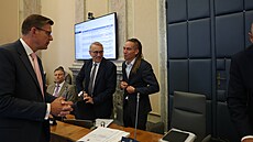 Ivan Barto dorazil na schzi na Úad vlády. (25. záí 2024)