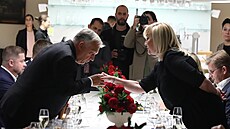 Alena Schillerová a Viktor Orbán na oslav narozenin Miloe Zemana v Hluboké...