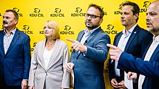 Zástupci KDU-SL na tiskové konferenci po setení druhého kola senátních voleb....
