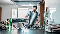 Vítz. Vaení patí mezi záliby, které pro eny sexy jsou.