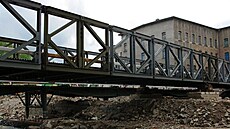 Vybudovat mostní provizorium trvá dva dny. Píprava týden.