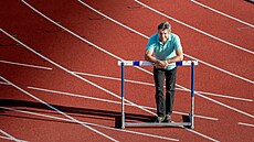 Býval �pi�kovým atletem a reprezentantem, poté se dal na dráhu pedagoga a...