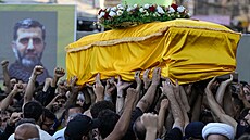 Libanonské hnutí Hizballáh poh�bívá velitele raketových jednotek Ibrahíma...