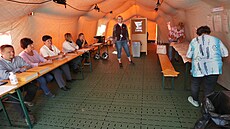 Krajské volby v �iroké Niv� na Bruntálsku se vinou povodní konají ve velmi...