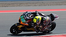 Filip Sala jede na okruhu v Indonésii.