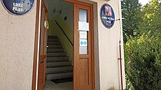 V Plavu na Bud�jovicku mají volební místnost na obecním ú�ad�.