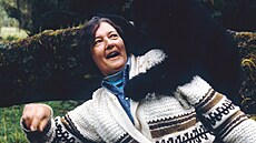 Dian Fossey zaloila Digitv fond po smrti jejího oblíbeného gorilího samce....