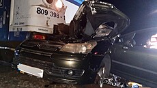 Na �elezni�ním p�ejezdu u Kostelce nad Labem na M�lnicku se srazil automobil s...